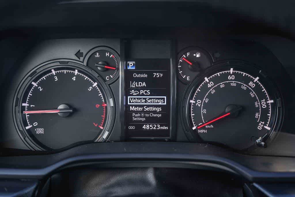 Used 2022 Toyota 4Runner SR5 AWD/4WD image 22