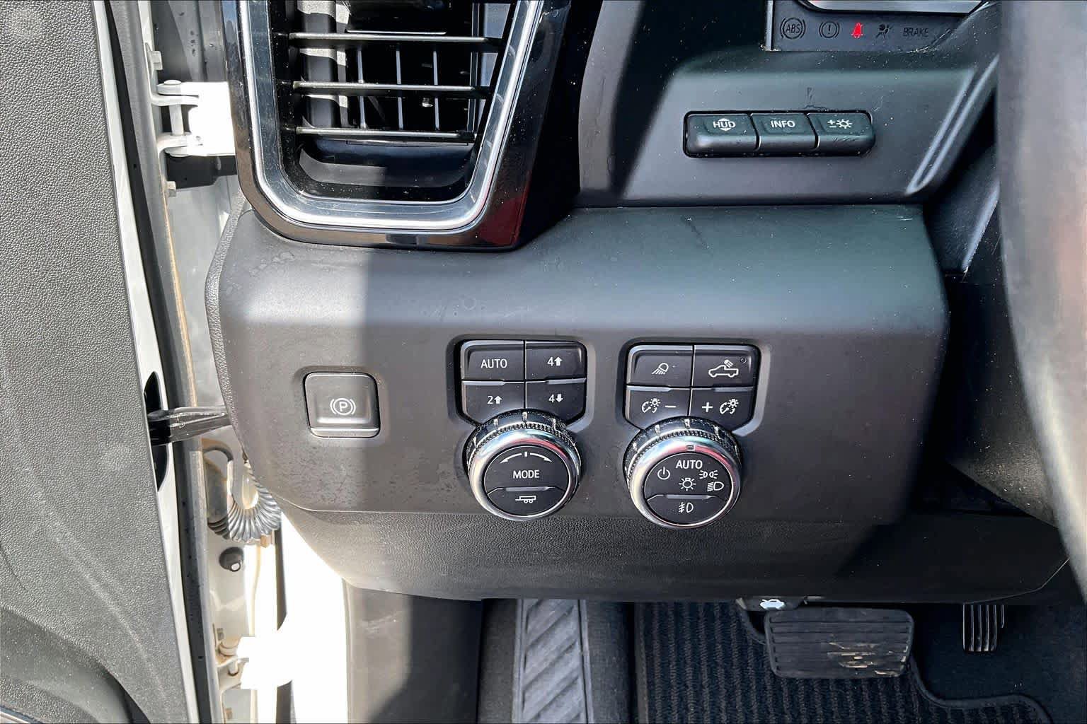 Used 2023 GMC Sierra 1500 Denali Ultimate AWD/4WD image 33