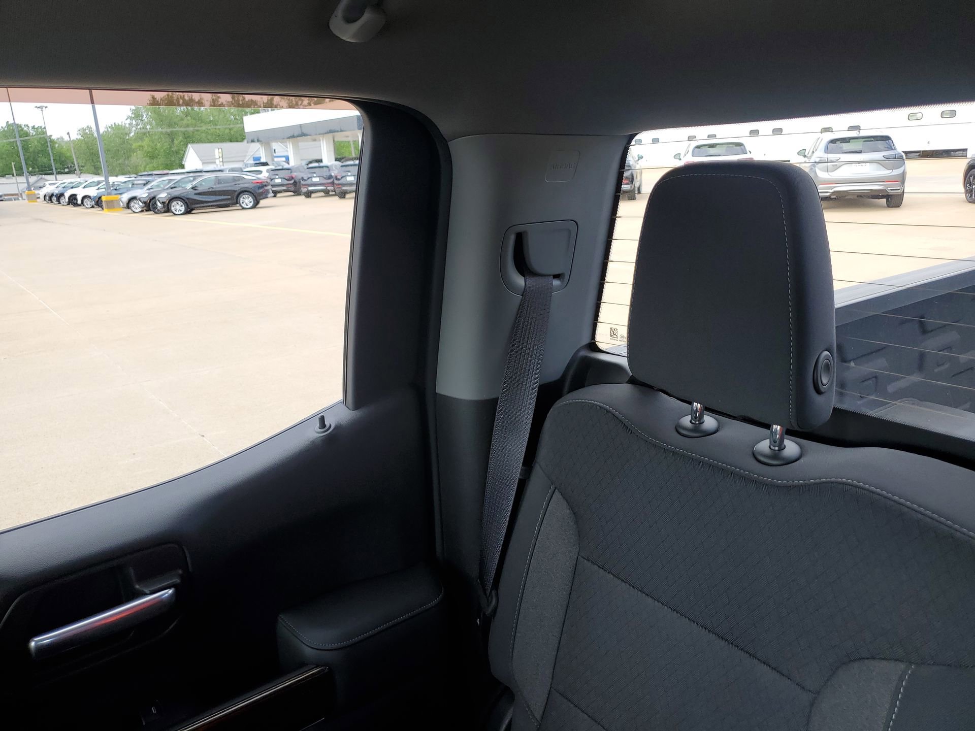 Used 2021 GMC Sierra 1500 SLE w/ X31 Off-Road Package AWD/4WD image 13