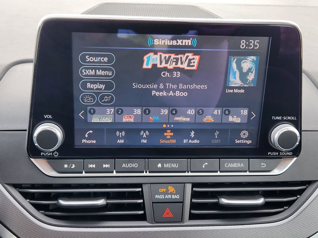 Used 2025 Nissan Altima 2.5 SR image 17