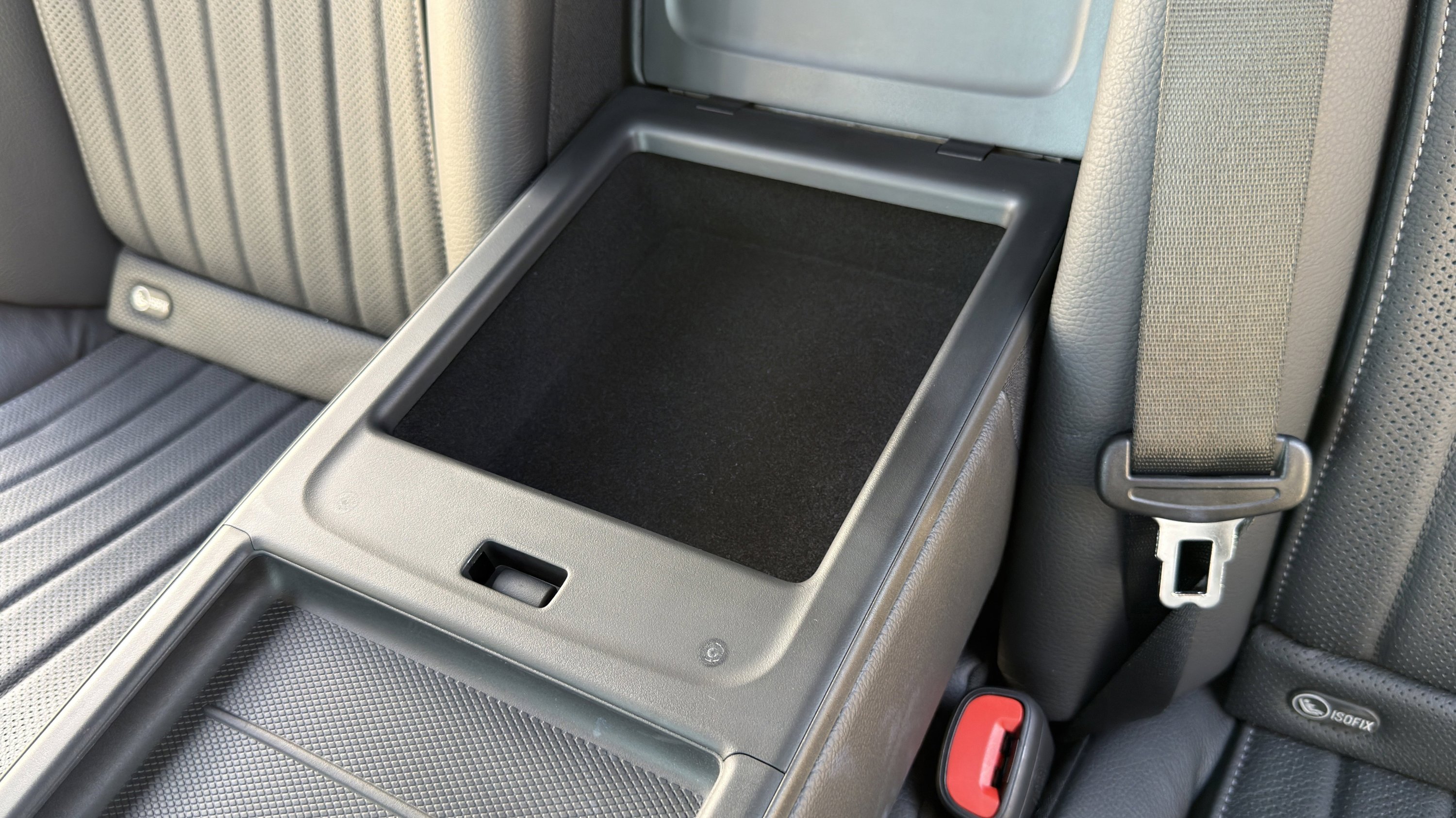 Used 2022 Mercedes-Benz S 500 S 500 w/ AMG Line Package image 32