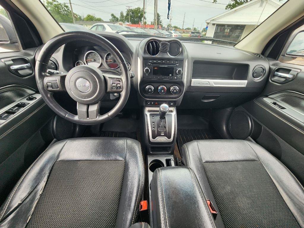 Used 2014 Jeep Compass Latitude FWD image 13