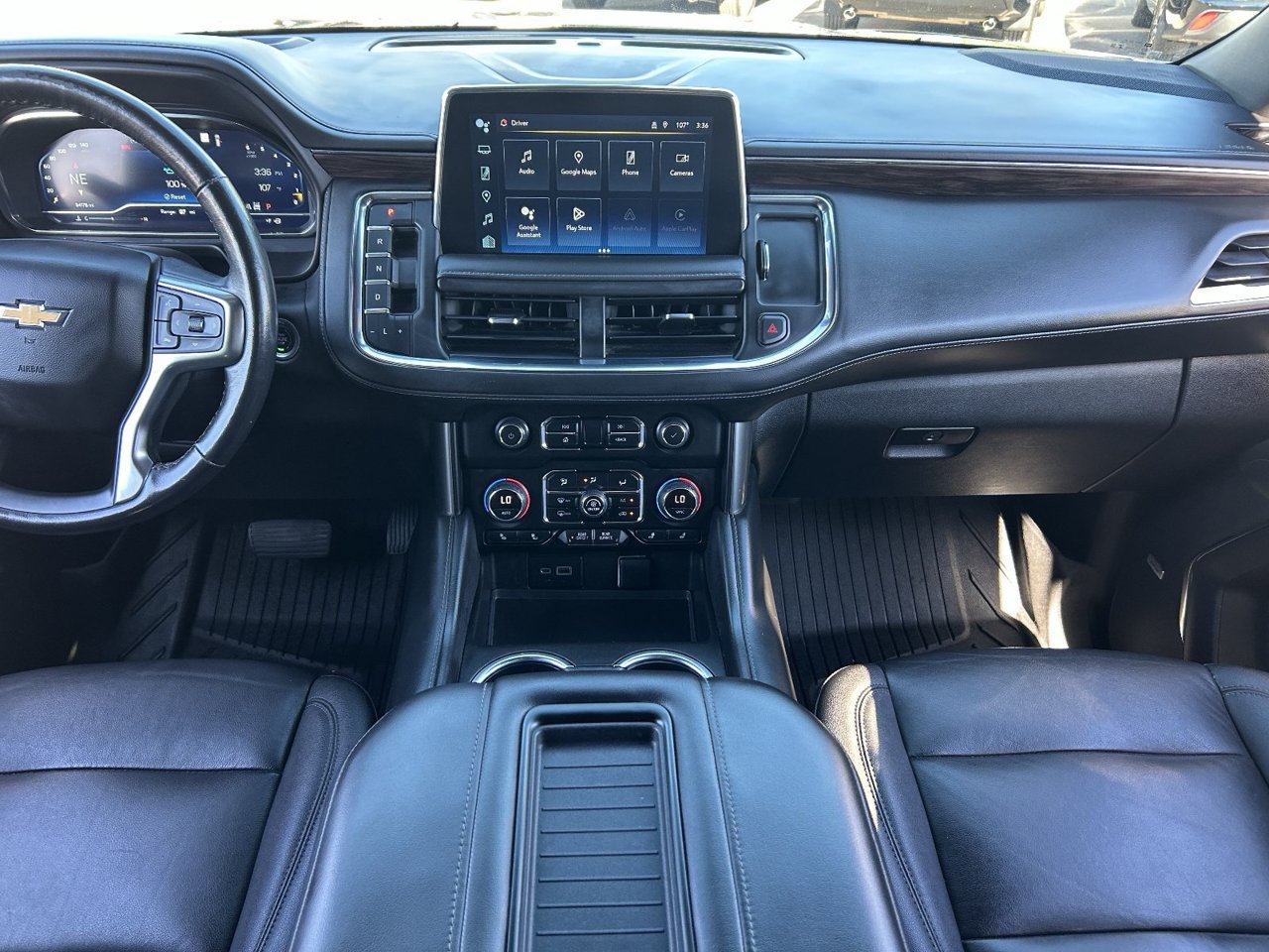 Used 2022 Chevrolet Tahoe LT w/ Luxury Package AWD/4WD image 17