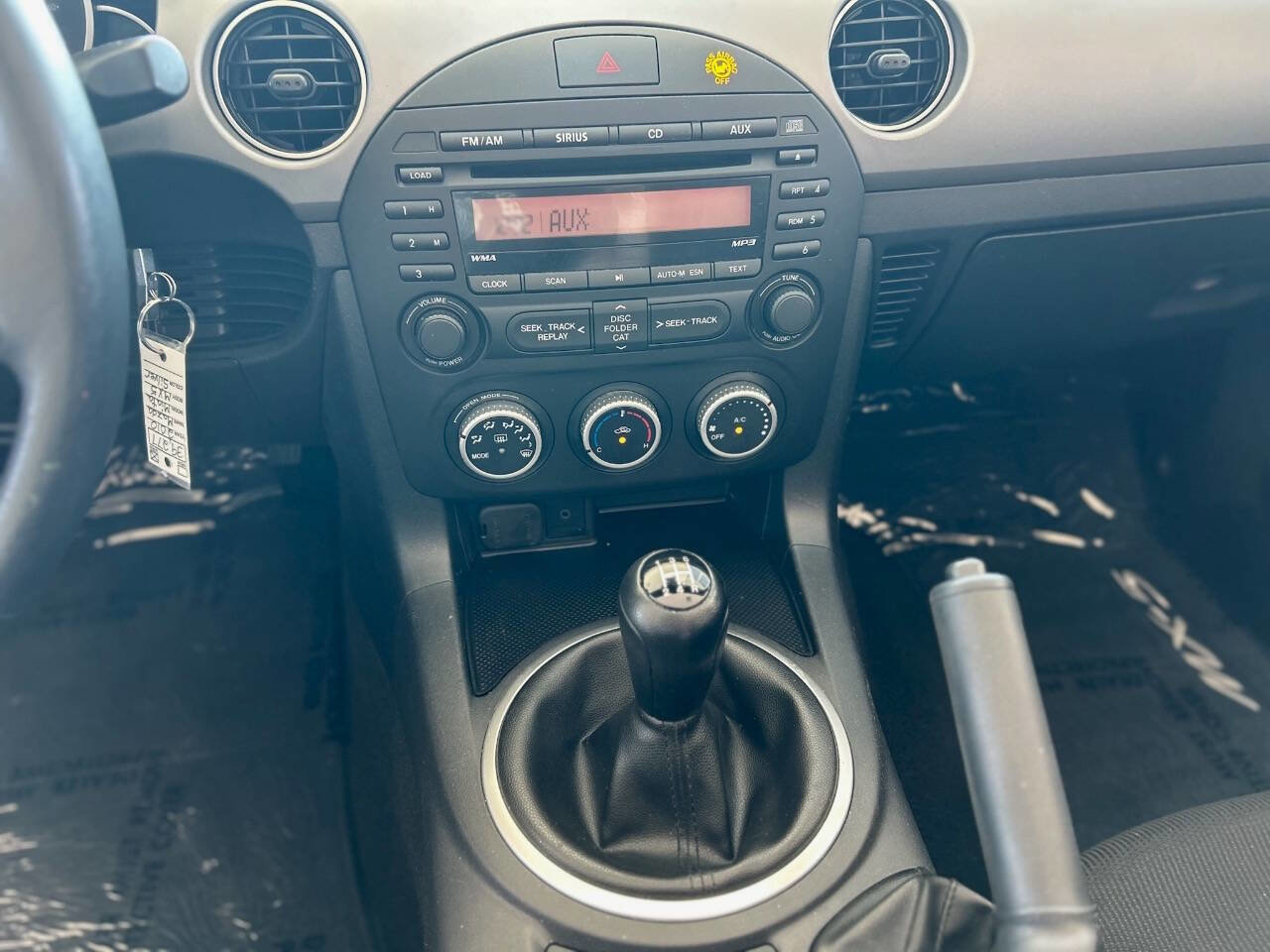 Used 2010 MAZDA MX-5 Miata Sport w/ Convenience Pkg image 34