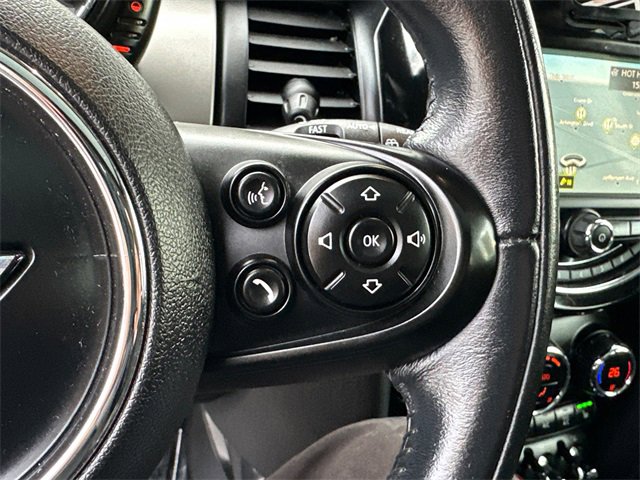 Used 2015 MINI Cooper S image 29