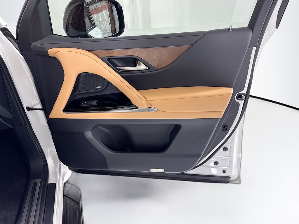 New 2026 Lexus LX 700h Luxury image 26