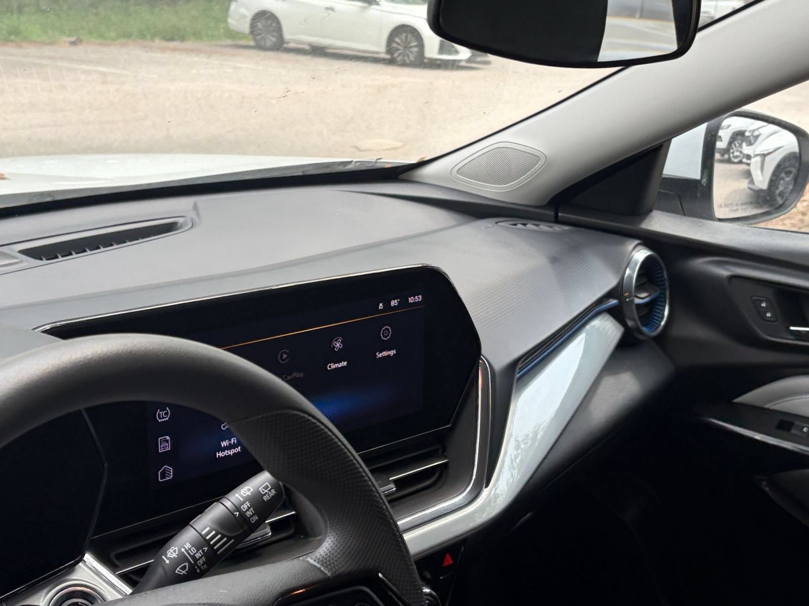 Used 2025 Chevrolet Trax LT FWD image 34