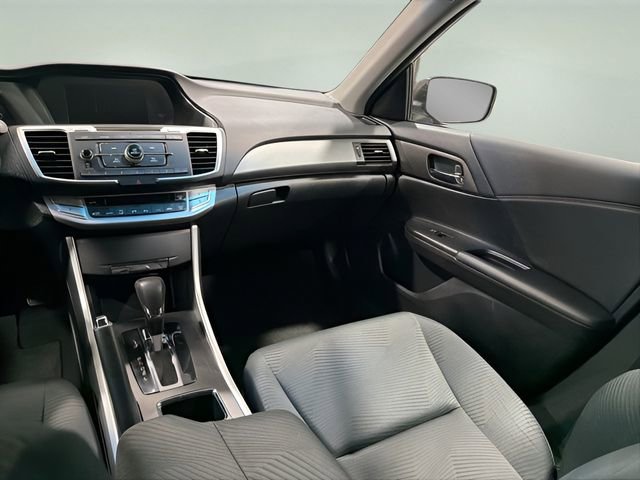 Used 2015 Honda Accord LX image 25