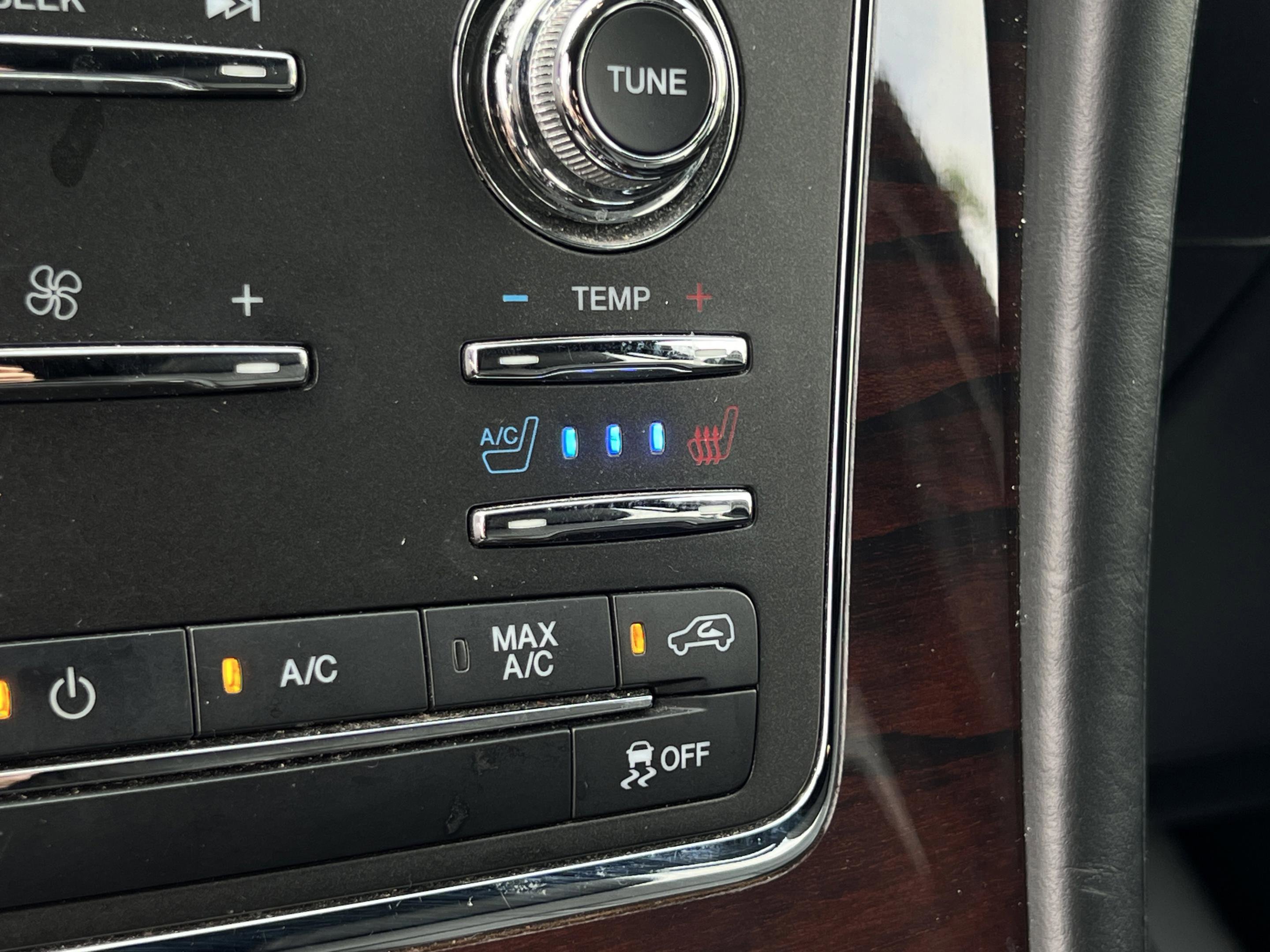 Used 2016 Lincoln Navigator Reserve image 24