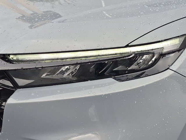 Used 2023 Honda CR-V Sport image 10