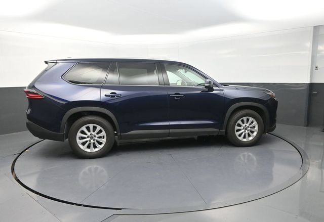 Used 2025 Toyota Grand Highlander AWD image 9
