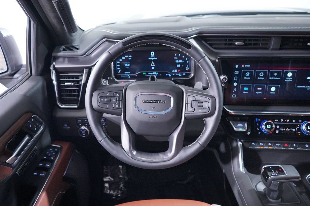 Used 2025 GMC Sierra 1500 Denali Ultimate AWD/4WD image 11