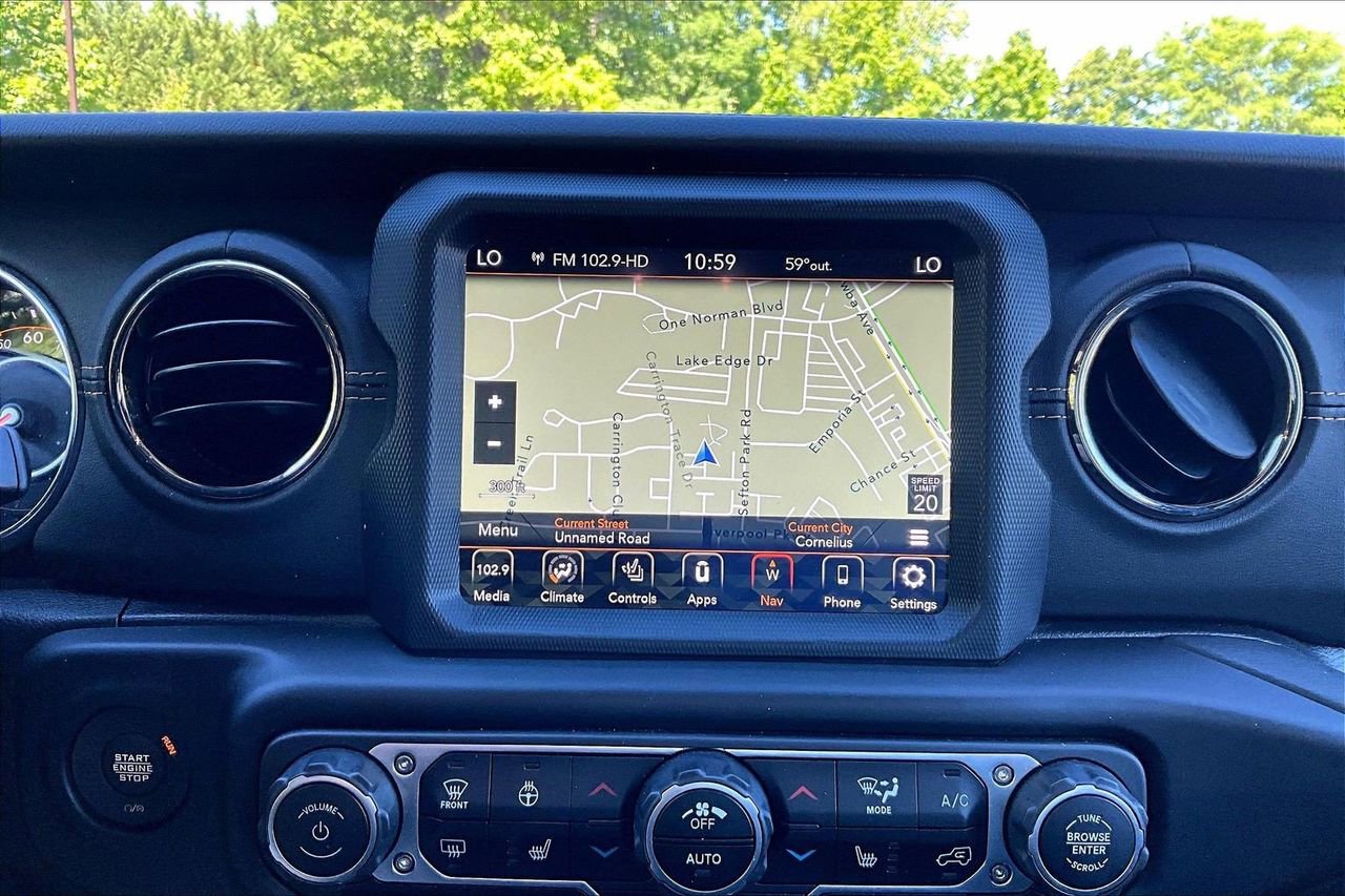Certified 2023 Jeep Gladiator Overland AWD/4WD image 13