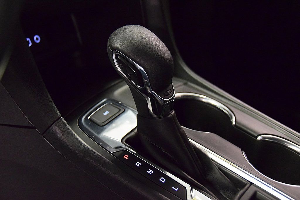 Used 2024 Chevrolet Equinox LT w/ LPO, Floor Liner Package image 27