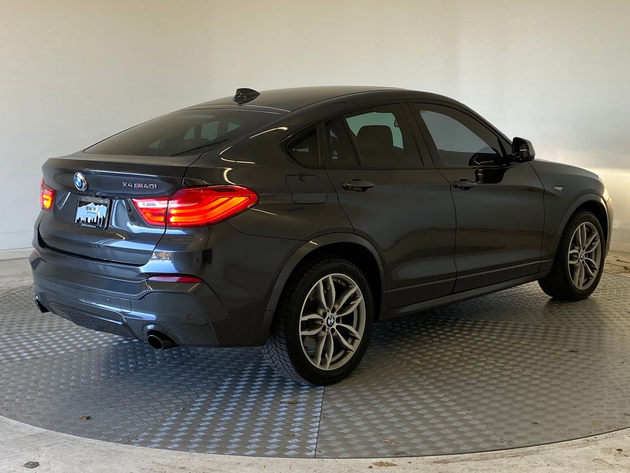 Used 2017 BMW X4 M40i image 8