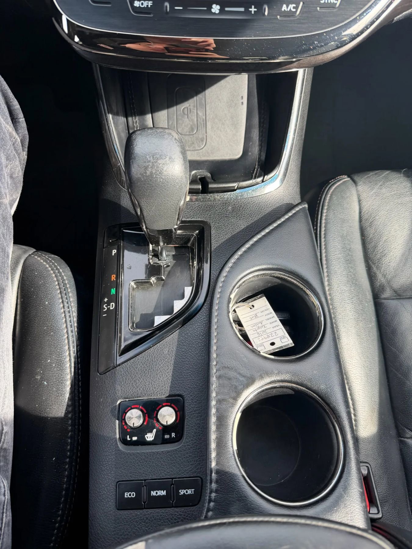 Used 2016 Toyota Avalon XLE Premium image 25