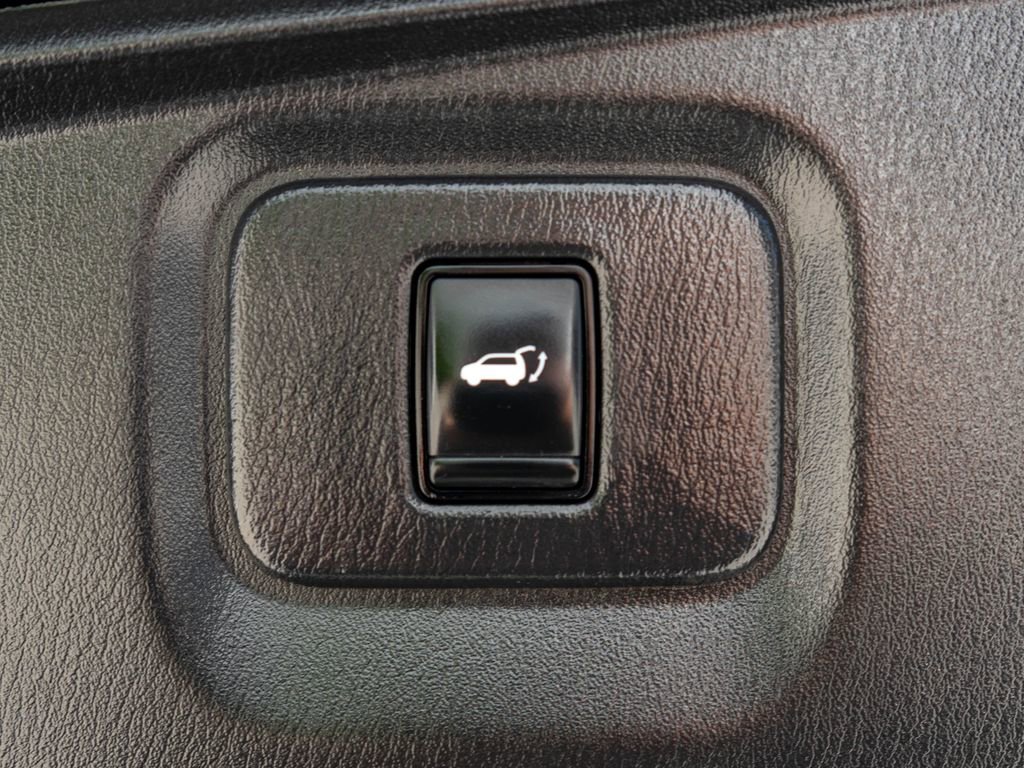 Used 2017 Nissan Pathfinder SL AWD/4WD image 35