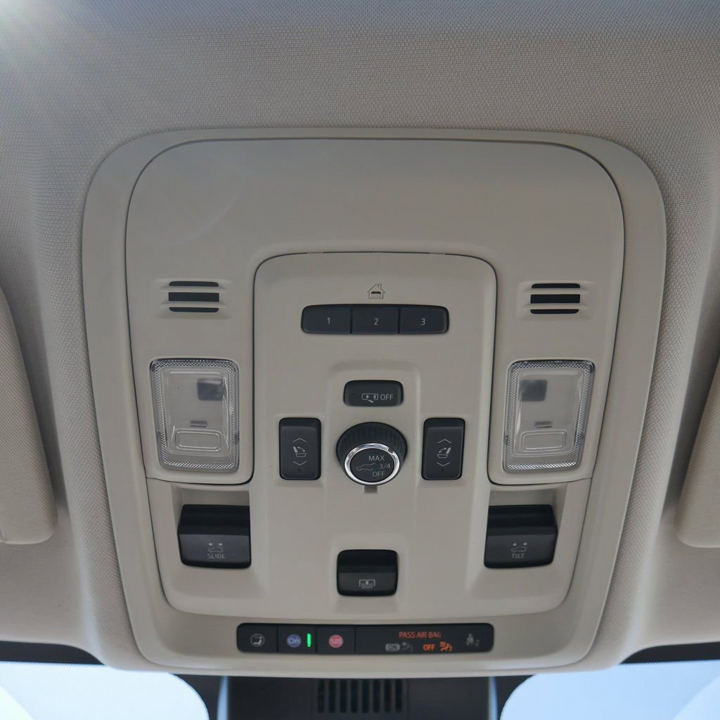 Used 2023 GMC Yukon XL Denali image 87