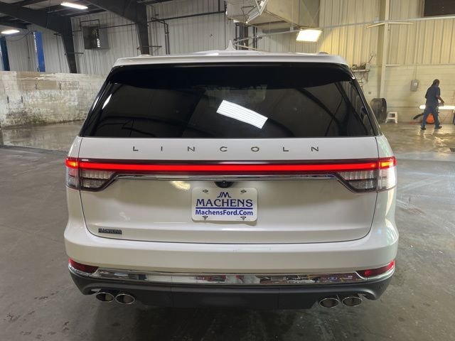 Used 2023 Lincoln Aviator Reserve w/ Equipment Group 201A AWD/4WD image 5