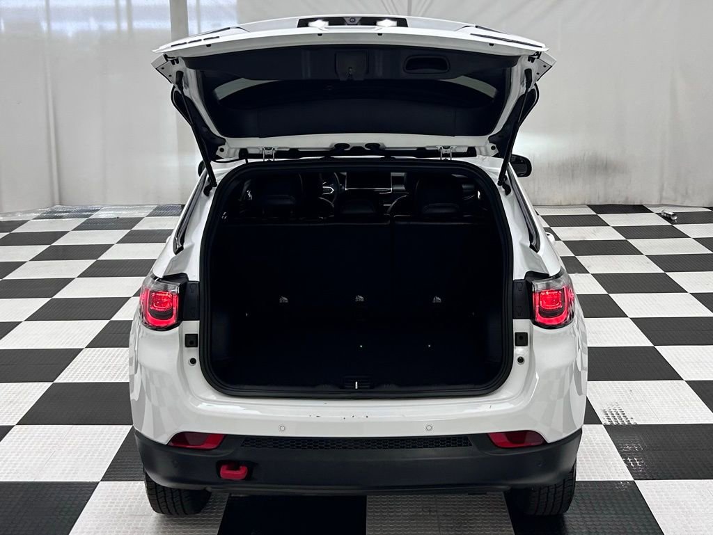 Used 2023 Jeep Compass Trailhawk image 10