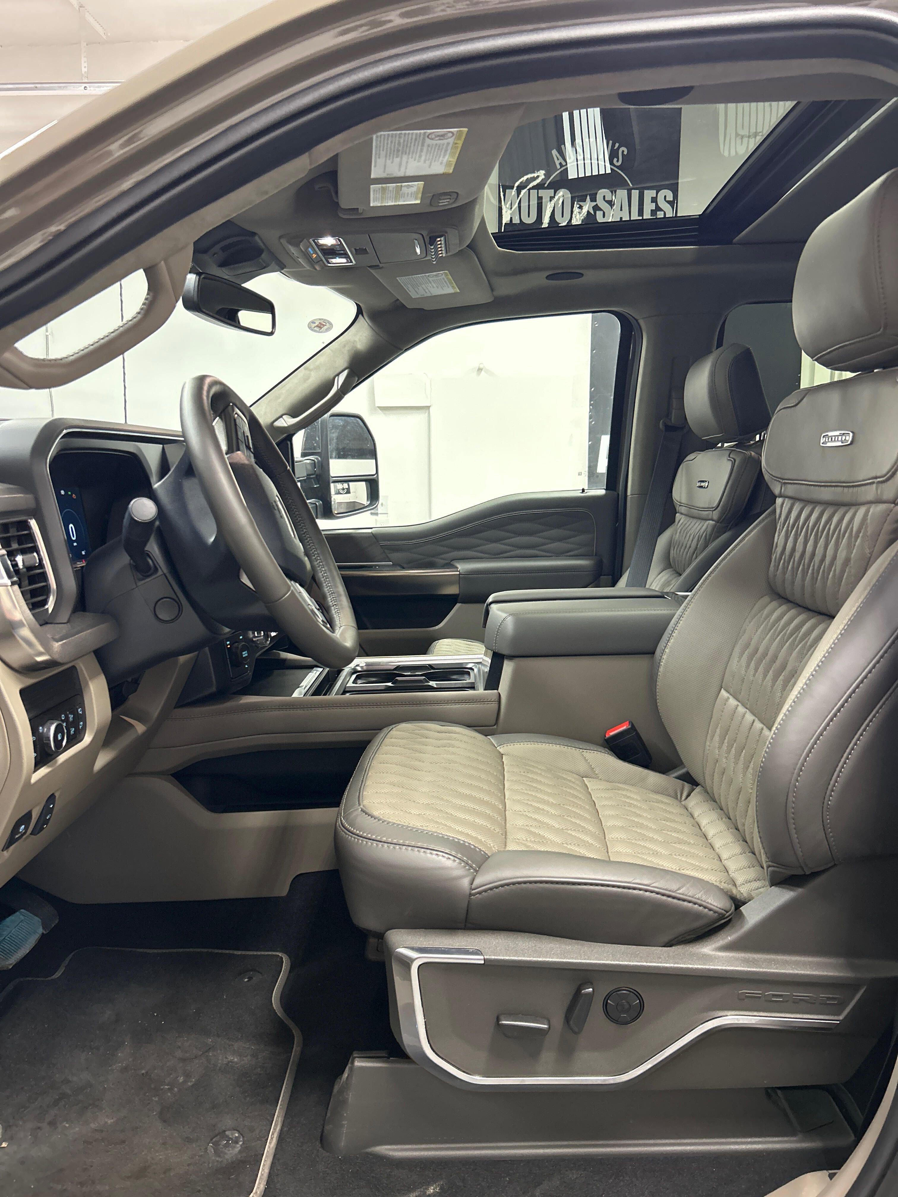 Used 2026 Ford F450 Platinum w/ Platinum Plus Package image 11