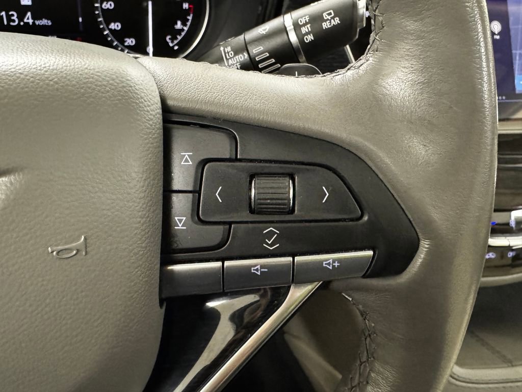 Used 2024 Cadillac XT6 Premium Luxury image 22