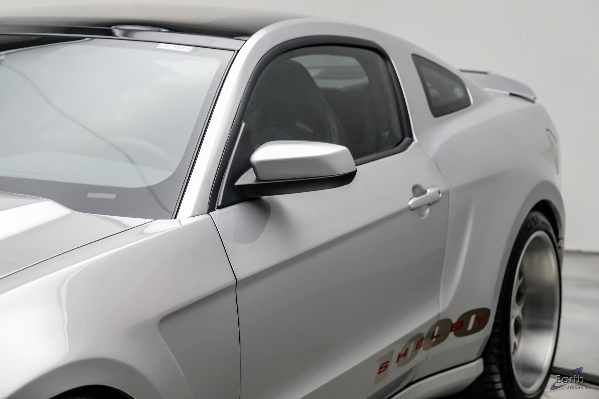 Used 2012 Ford Mustang Shelby GT500 w/ SVT Performance Pkg RWD image 33