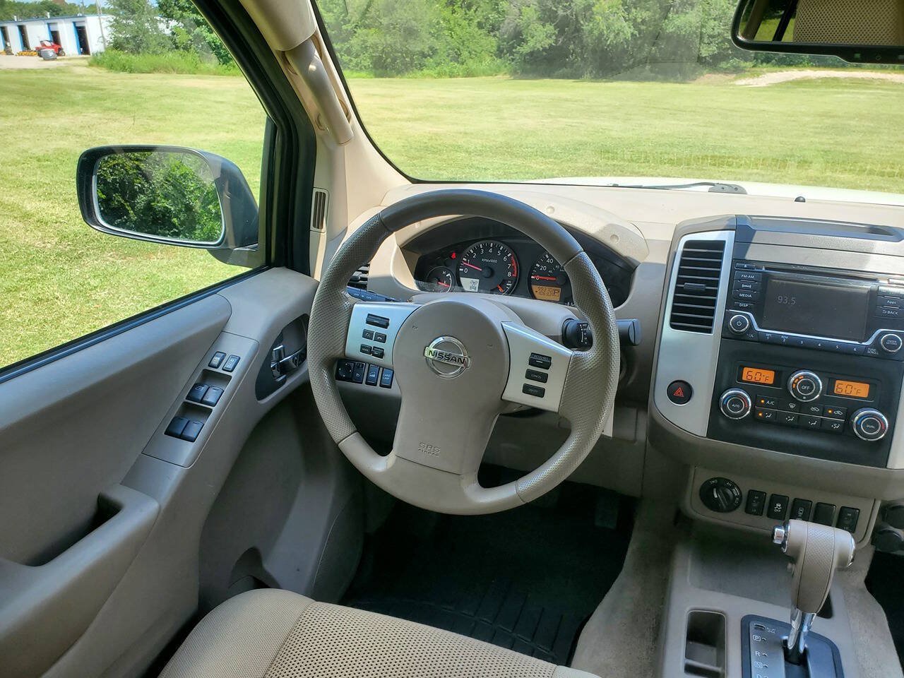 Used 2016 Nissan Frontier SV AWD/4WD image 15