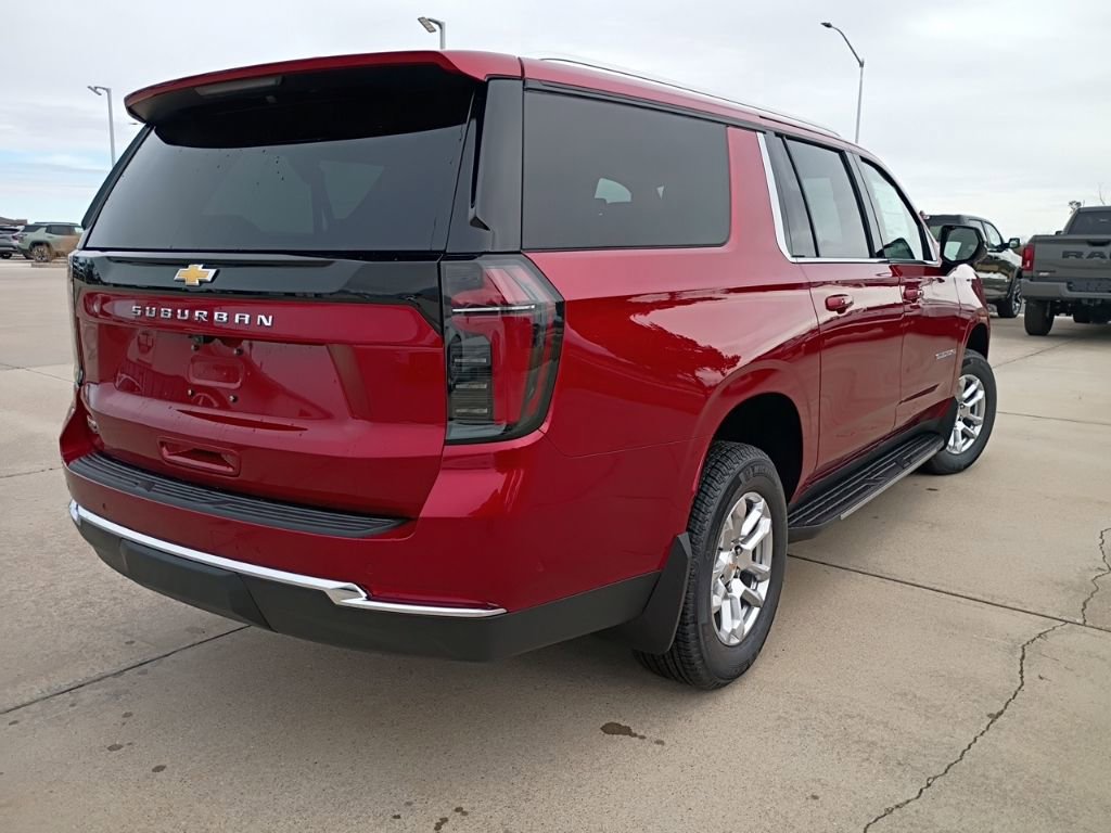 New 2026 Chevrolet Suburban LS image 6