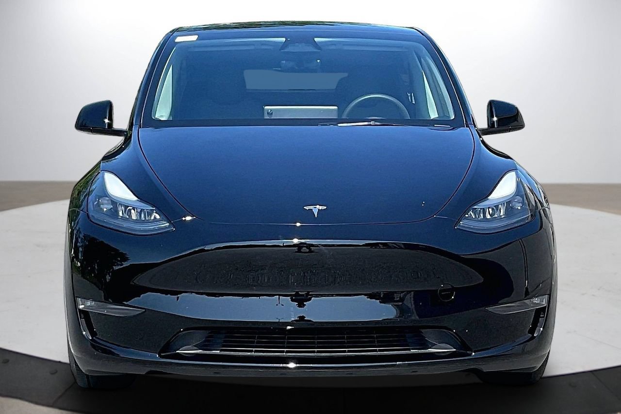 Used 2025 Tesla Model Y Performance AWD/4WD image 3