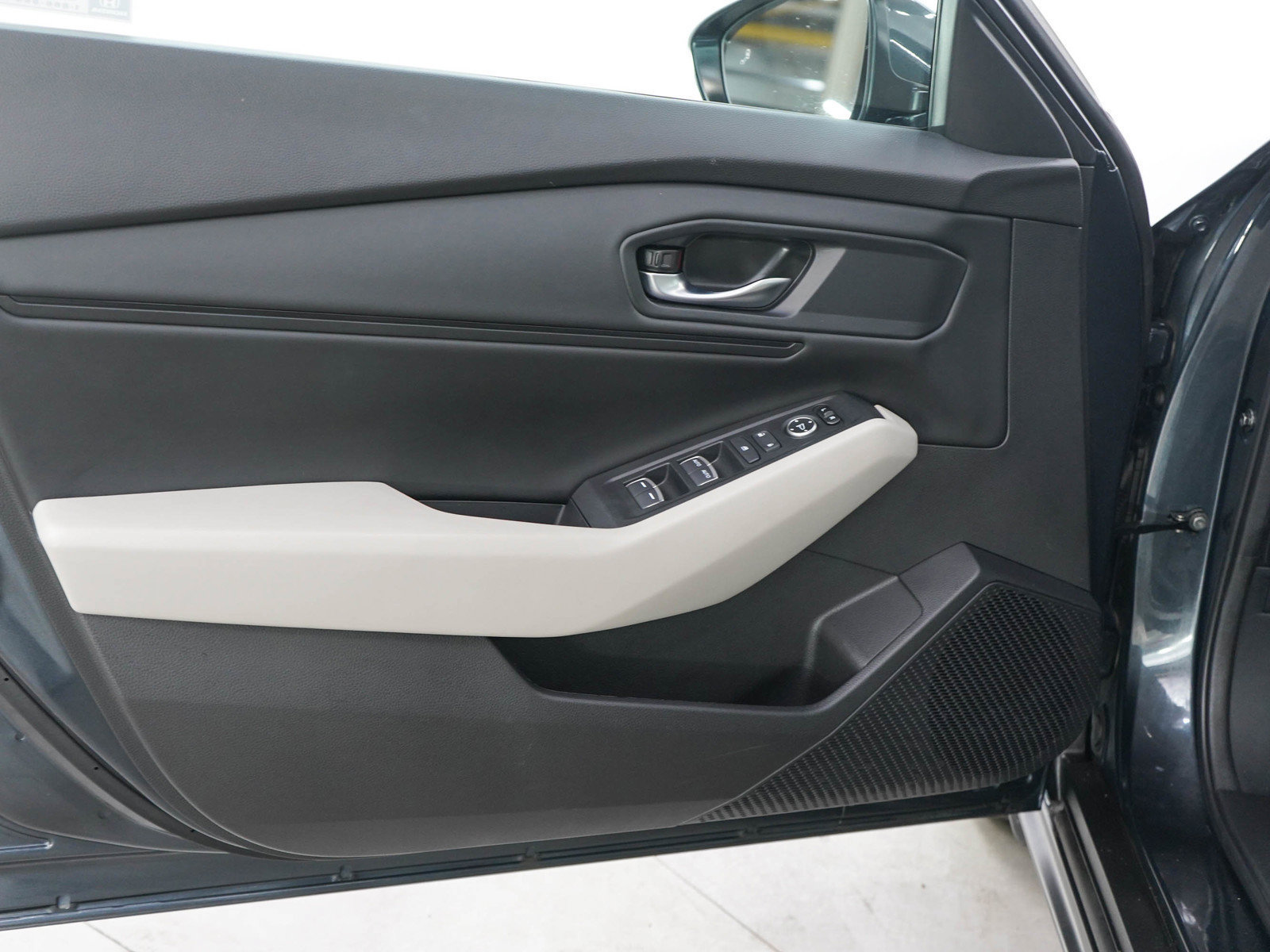 Used 2024 Honda Accord EX image 17