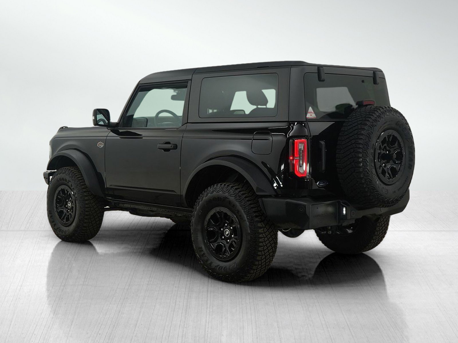 Used 2024 Ford Bronco Wildtrak image 3