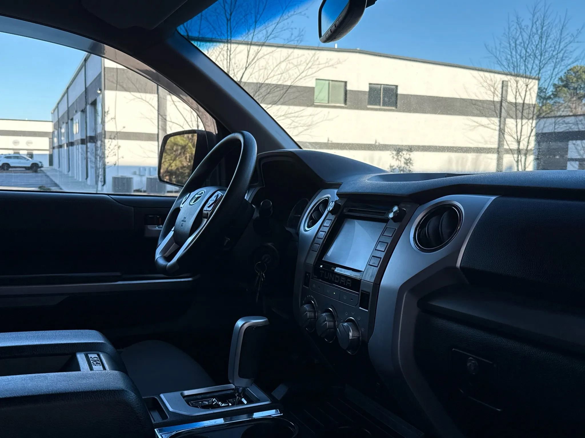 Used 2017 Toyota Tundra SR5 image 24