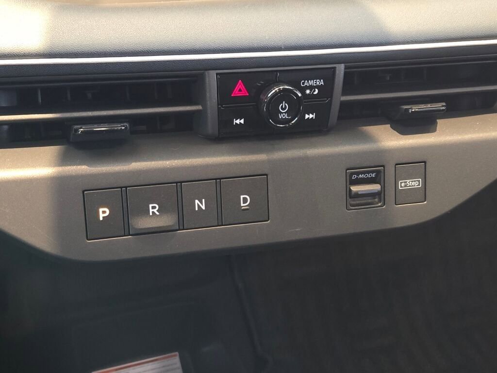 New 2026 Nissan Leaf SV+ w/ Floor Mat Package (SV+) image 27