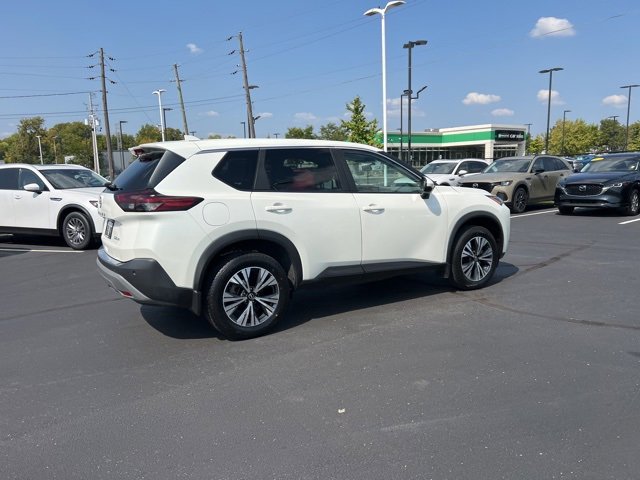 Used 2023 Nissan Rogue SV image 6