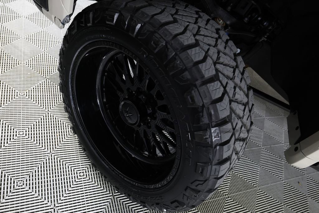 Used 2026 GMC Sierra 2500 AT4X image 47