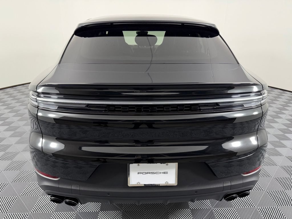 Certified 2025 Porsche Cayenne Coupe AWD/4WD image 13