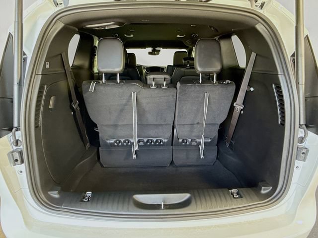 New 2027 Chrysler Pacifica Select FWD image 25