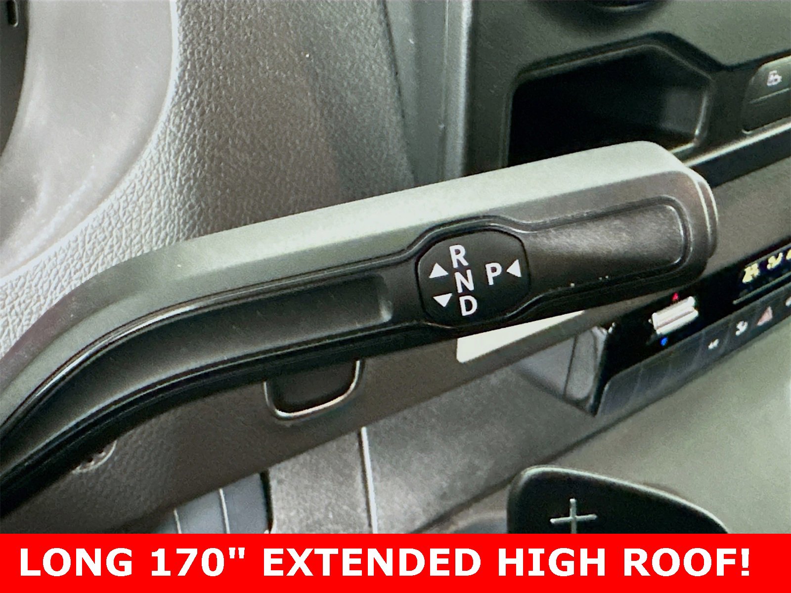 Used 2024 Mercedes-Benz Sprinter 2500 image 25