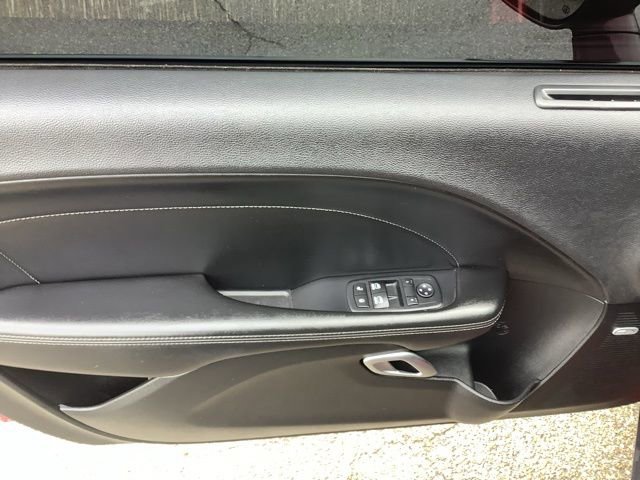 Used 2017 Dodge Challenger R/T Scat Pack w/ Leather Interior Group image 10