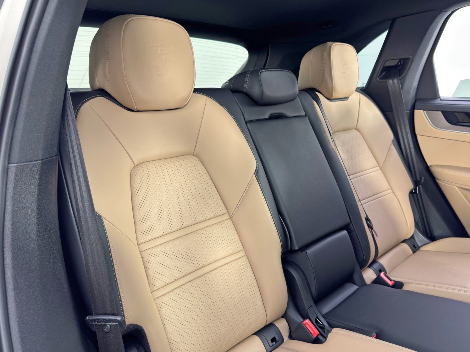 Used 2025 Porsche Cayenne E-Hybrid image 39