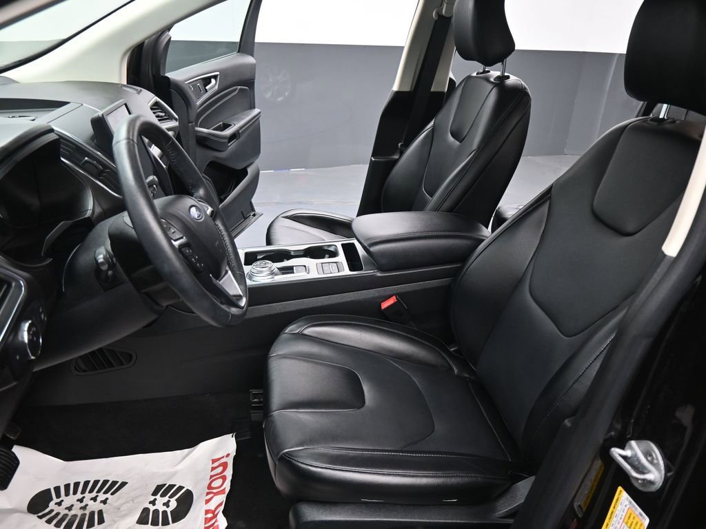 Certified 2022 Ford Edge Titanium image 19