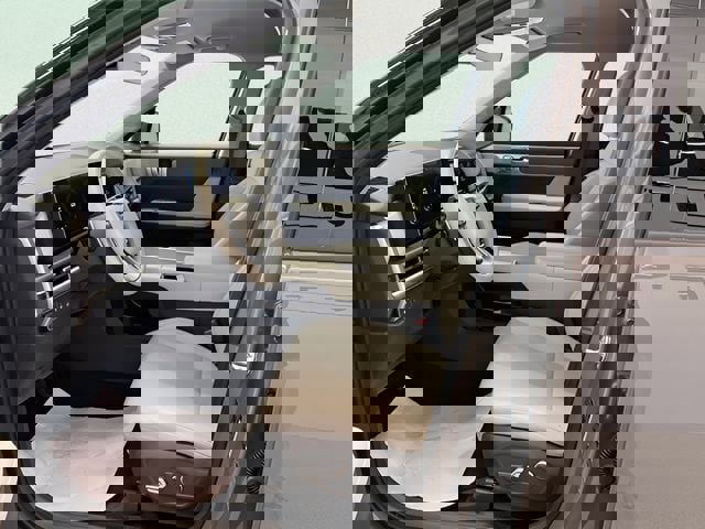 Used 2025 Hyundai Santa Fe SEL image 19