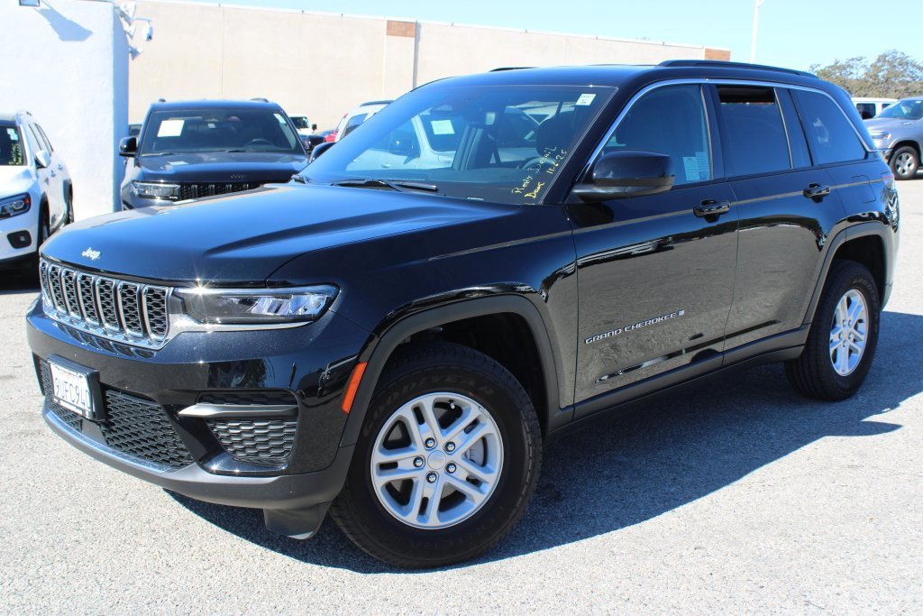 Used 2025 Jeep Grand Cherokee Laredo w/ Luxury Tech Group I