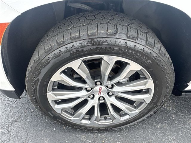 Used 2021 GMC Yukon XL Denali w/ Denali Premium Package AWD/4WD image 34