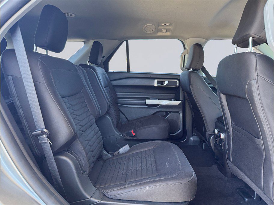 Used 2021 Ford Explorer XLT AWD/4WD image 25