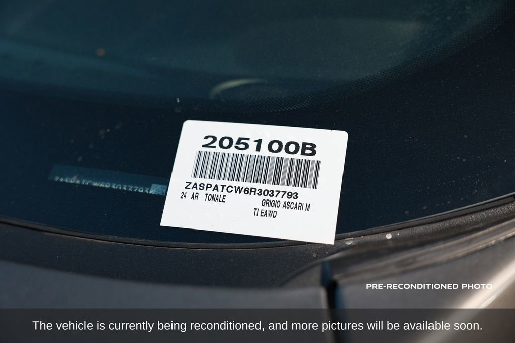 Used 2024 Alfa Romeo Tonale Ti w/ Premium Interior Package image 19