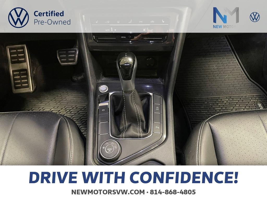 Used 2024 Volkswagen Tiguan SE R-Line AWD/4WD image 11