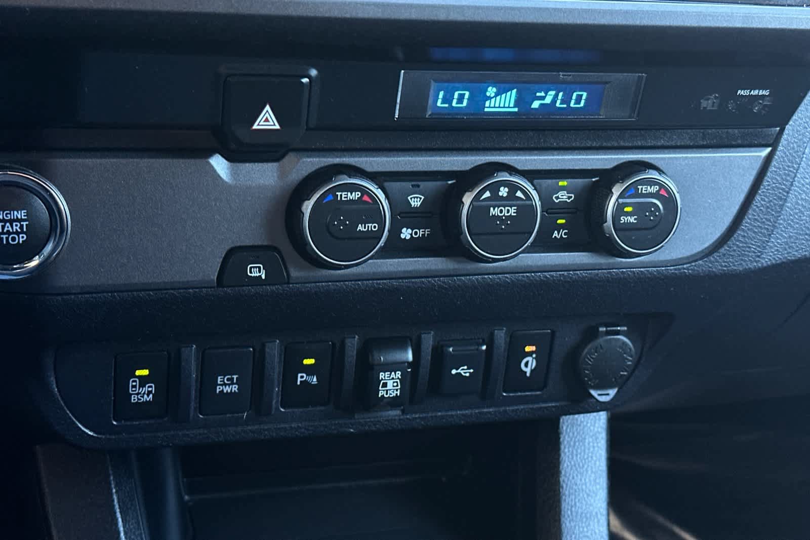 Used 2021 Toyota Tacoma TRD Sport w/ Technology Package RWD image 21