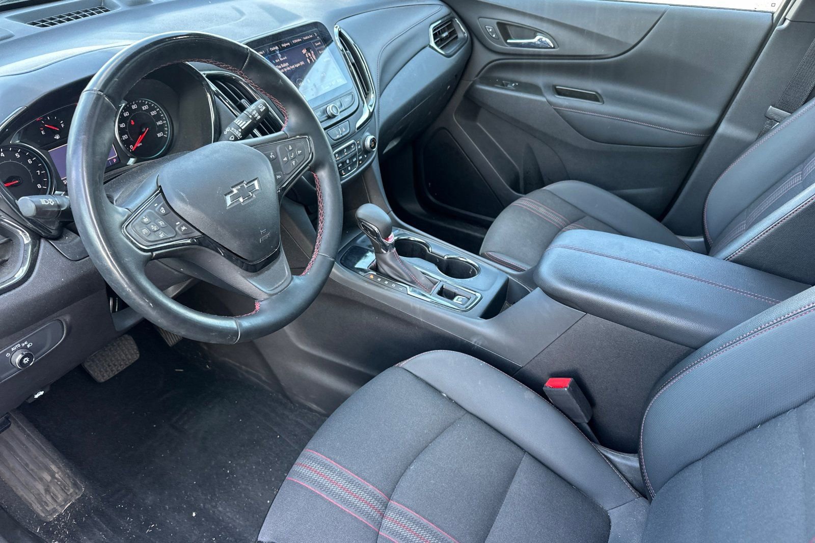 Used 2023 Chevrolet Equinox RS FWD image 10
